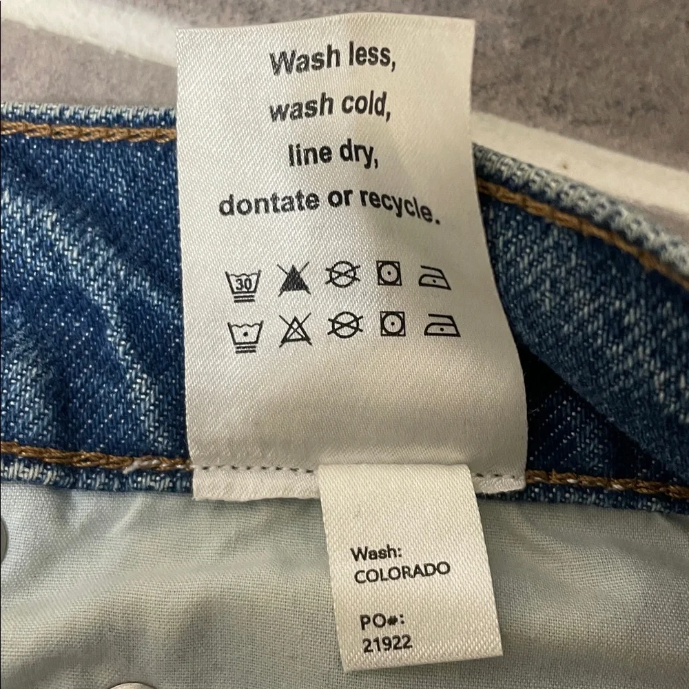 Reformation Cynthia High Relaxed Jeans size 30X31 - Picture 9 of 9